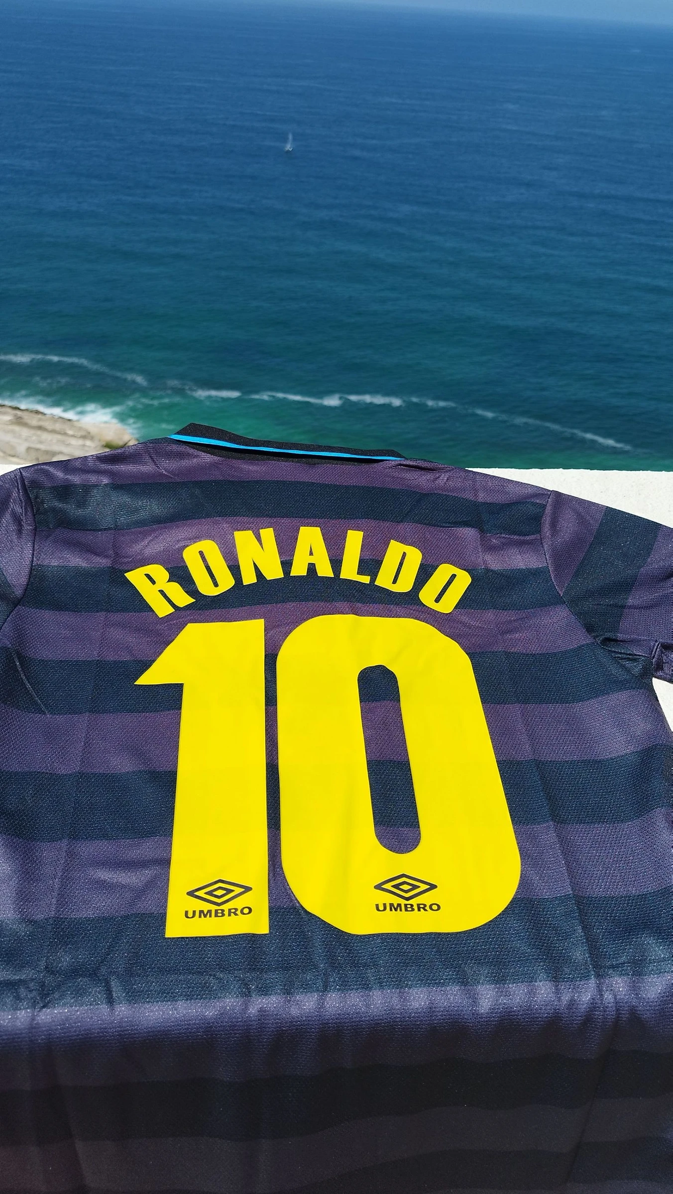 Camisola Ronaldo 